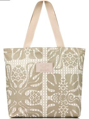 Aloha Collection x Manuhealiʻi Day Tripper and Box NWT